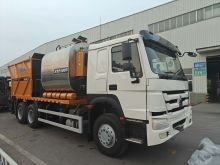 XCMG road maintenance machinery asphalt synchronous chip sealer XTF1003 price